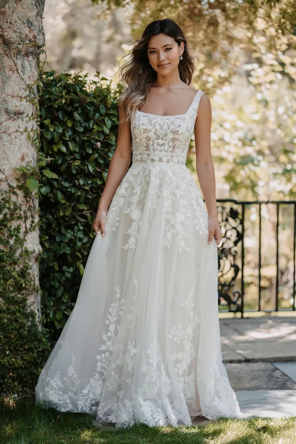 Bridal Styles With The Spirit of Spring Image