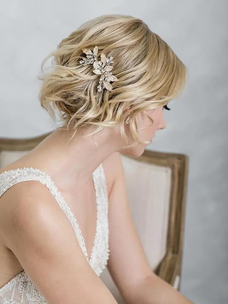 How to accessorize your wedding look? Image